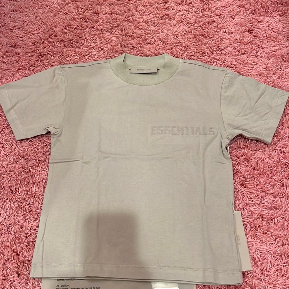 Fear of god essentials tee